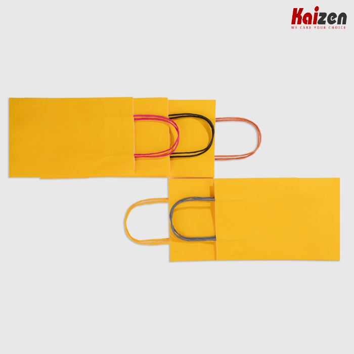 Túi giấy vàng quai nhiều màu